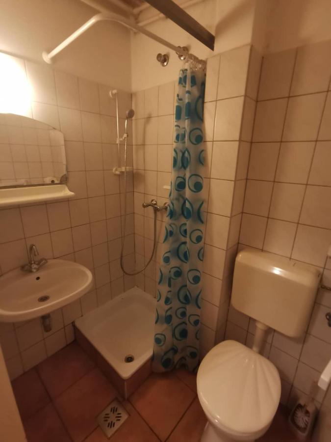 Apartamento Platán üdülő Balatonlelle Exterior foto