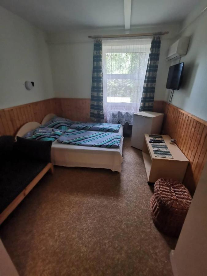 Apartamento Platán üdülő Balatonlelle Exterior foto